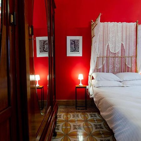 Monreal Boutique Townhouse - R024Rm4 Otel Paola Dış mekan fotoğraf