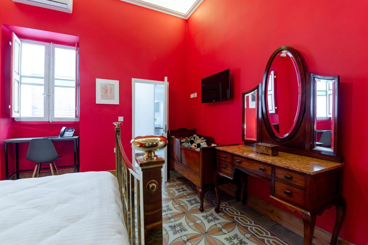 Monreal Boutique Townhouse - R024Rm4 Otel Paola Dış mekan fotoğraf